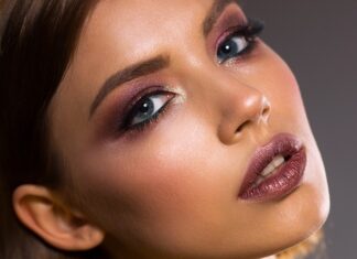 Czy wazelinę można stosować na usta?