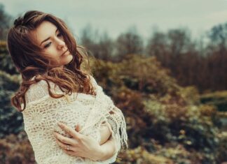 Jak dbać o włosy kręcone? Jak dbać o włosy kręcone?