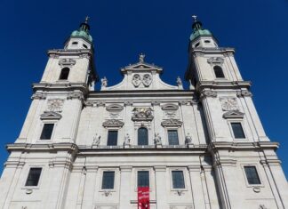 Kiedy wiązanie jonowe jest silniejsze?